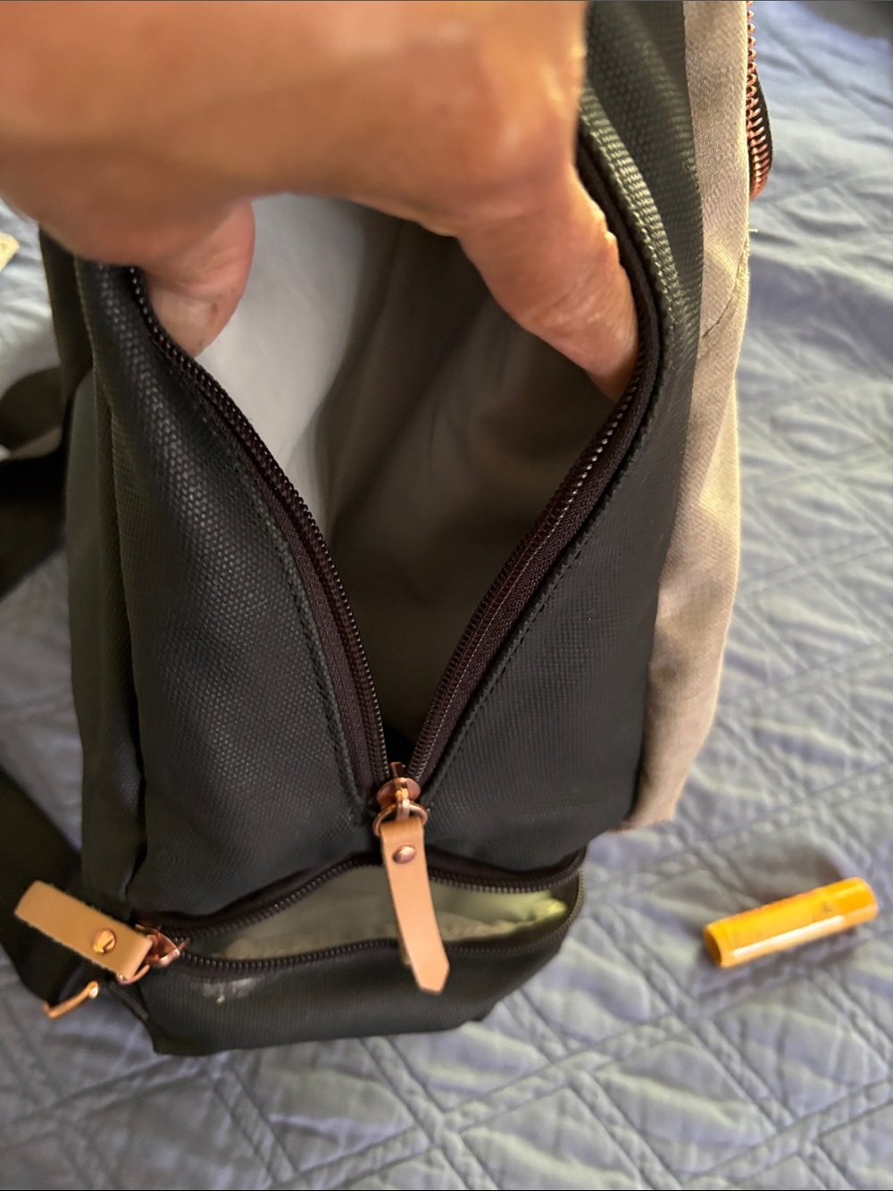 Petunia Pickle Bottom Black and Light Gray Messenger Bag or back pack style - Picture 5 of 11